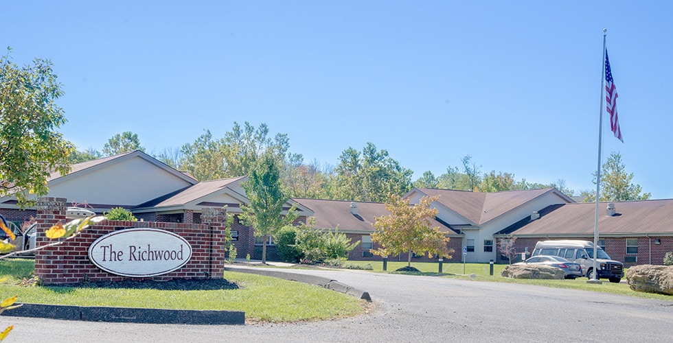 Front of facility of Richwood with circular drive